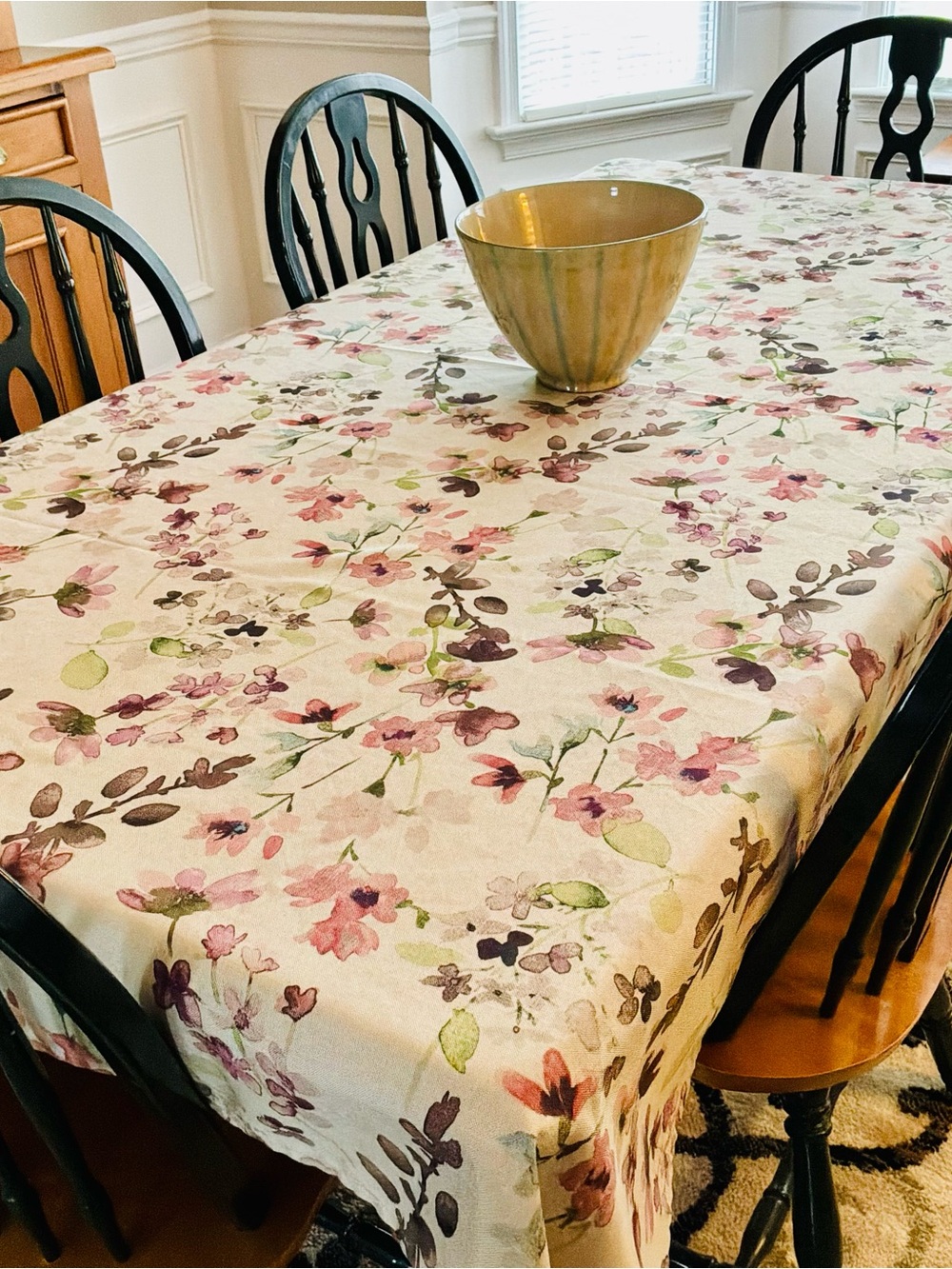 Watercolor Wildflower Floral Tablecloth Pattern Beige Background 82”x58” NO TAG